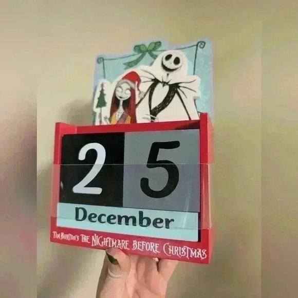 Nightmare before Christmas jack and Sally woodblock calendar - Picture 2 of 6